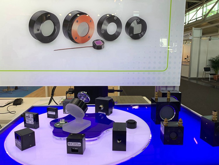 參加博覽會(huì)的濾光片產(chǎn)品